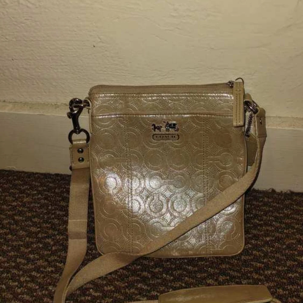 Coach - Picture 2 of 2